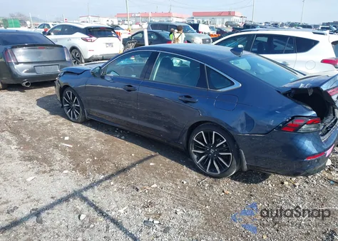 2023 Honda Accord Hybrid Touring z USA, uszkodzony, nr VIN 1HGCY2F85PA065298